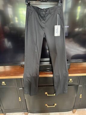 Women’s black golf pants